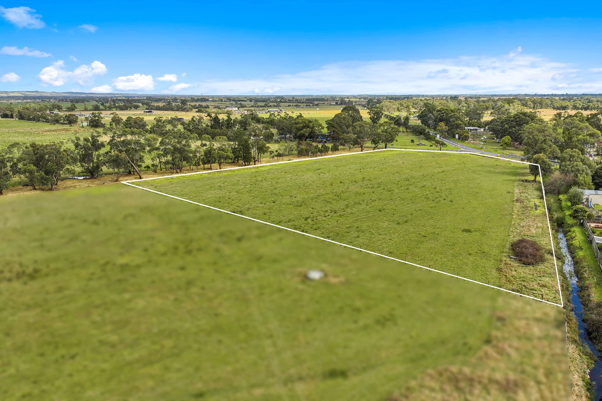 Excellent location on the edge of the Longwarry township